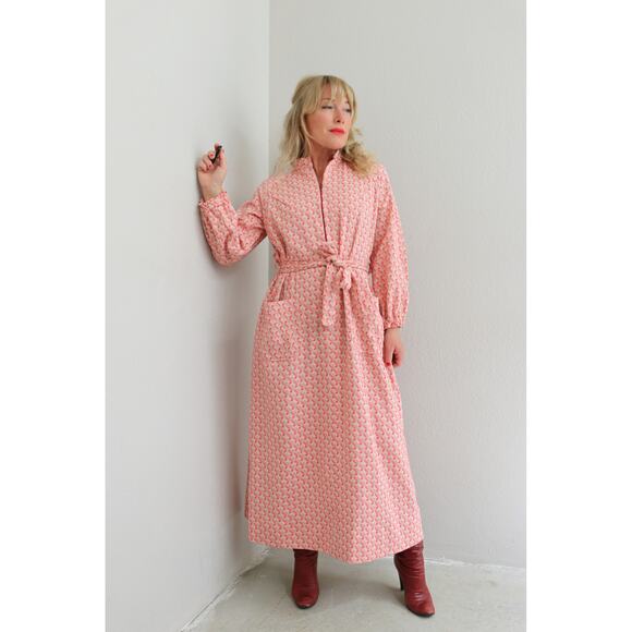 1970's Vintage Geometric Coral Day Dress ~ Women's SM MD  Belted Polyester 70's - Picture 6 of 8